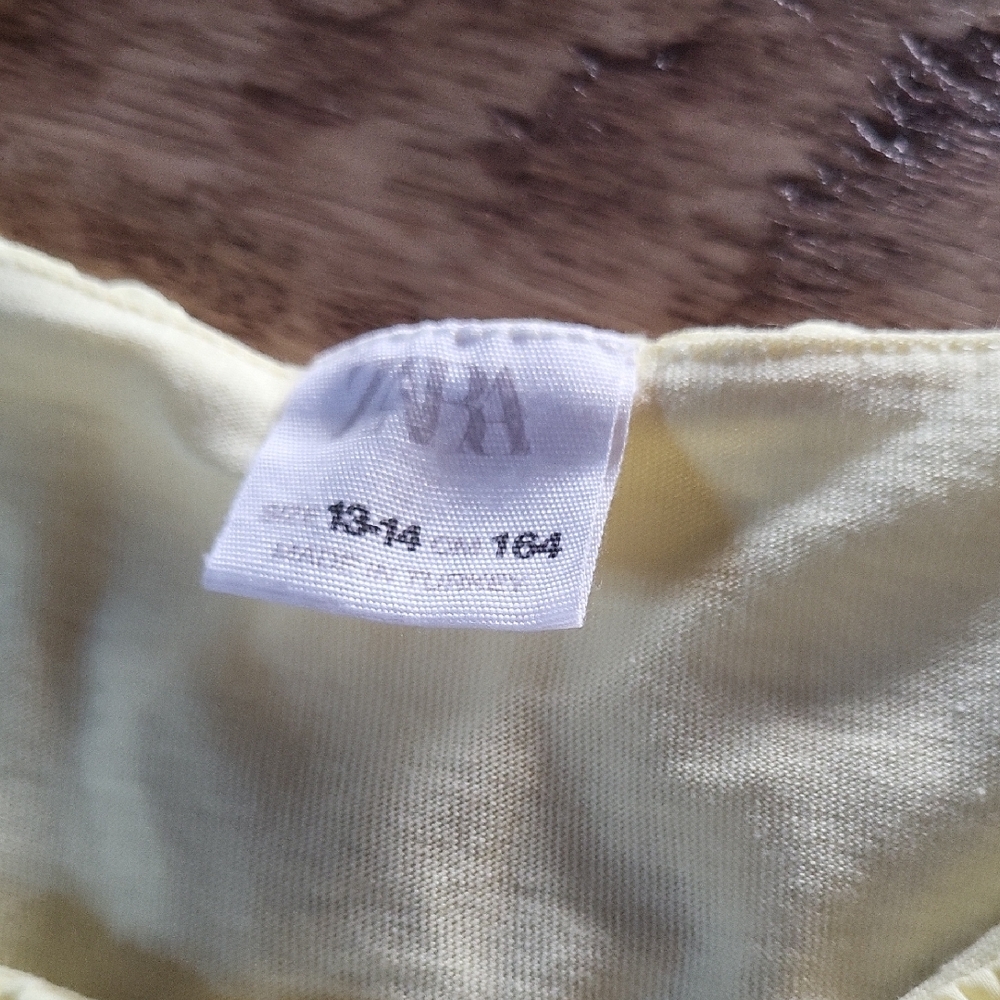 Zara Soft Yellow Ruffle Top - Picture 3 of 3